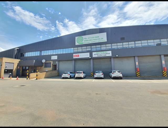 8,558M² WAREHOUSE FOR SALE IN CITY DEEP